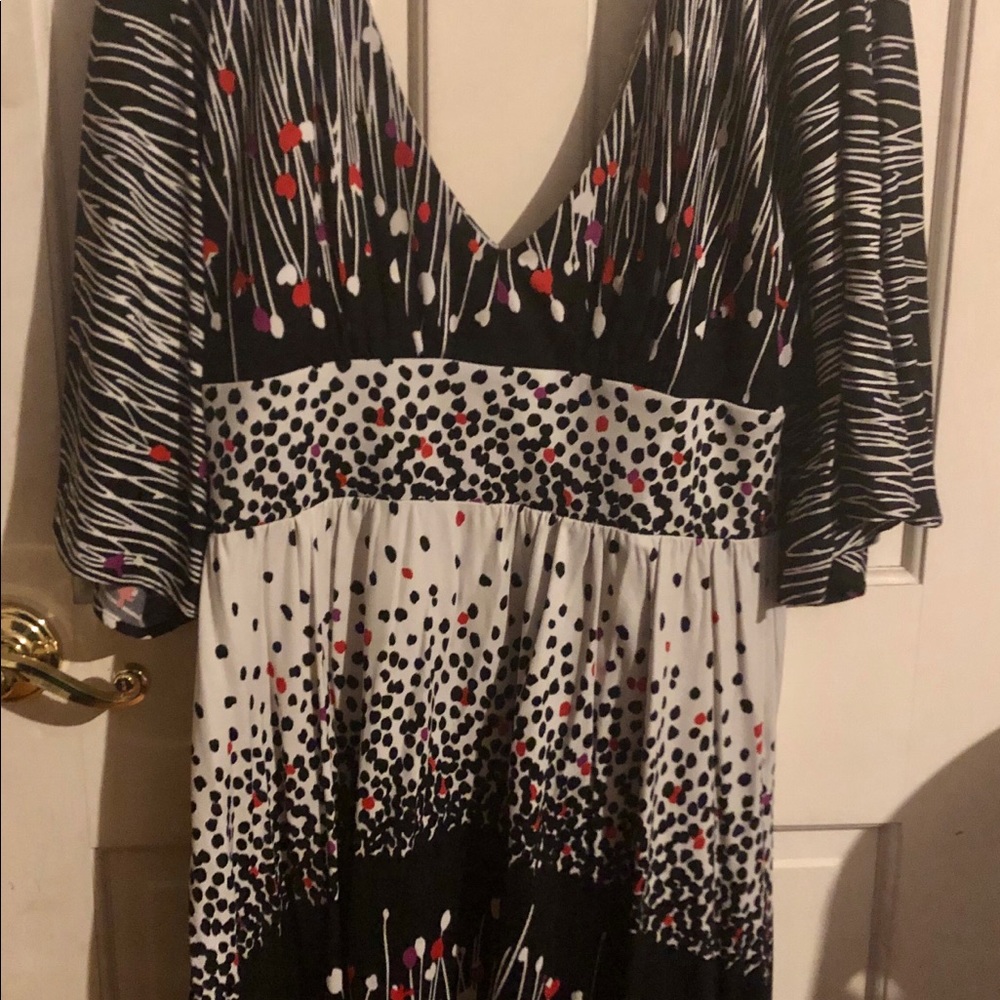 Tibi Deep V winged sleeve dress size L.